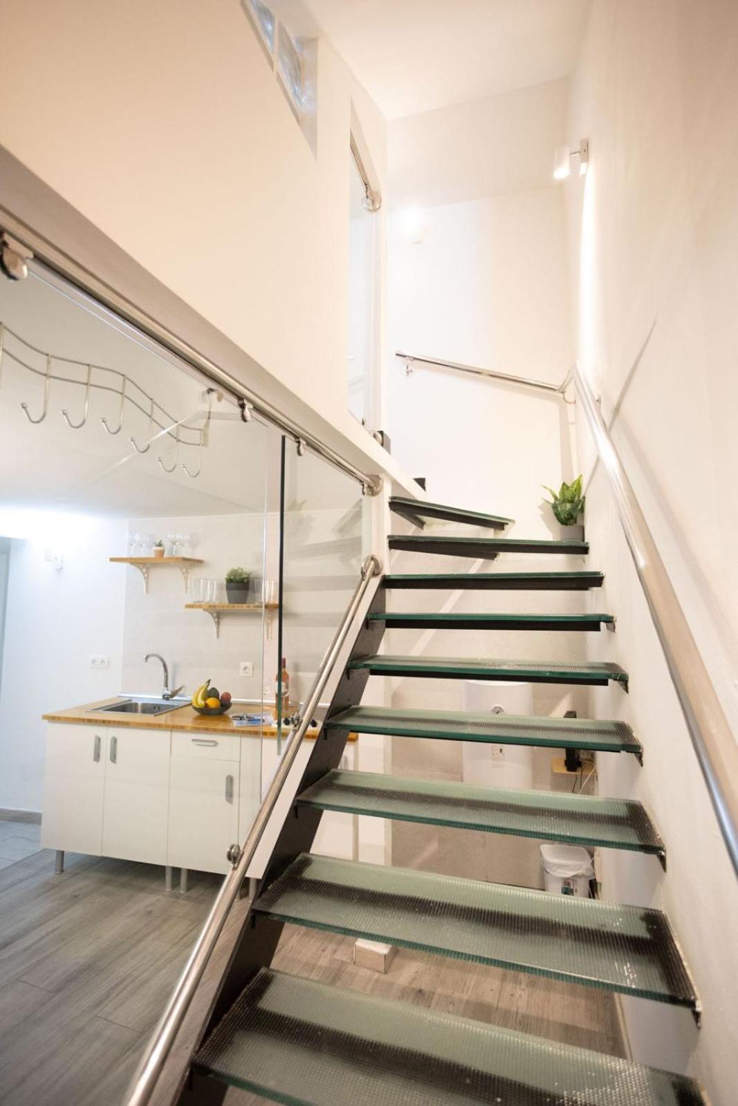 Urban Duplex City Centre Малага Экстерьер фото